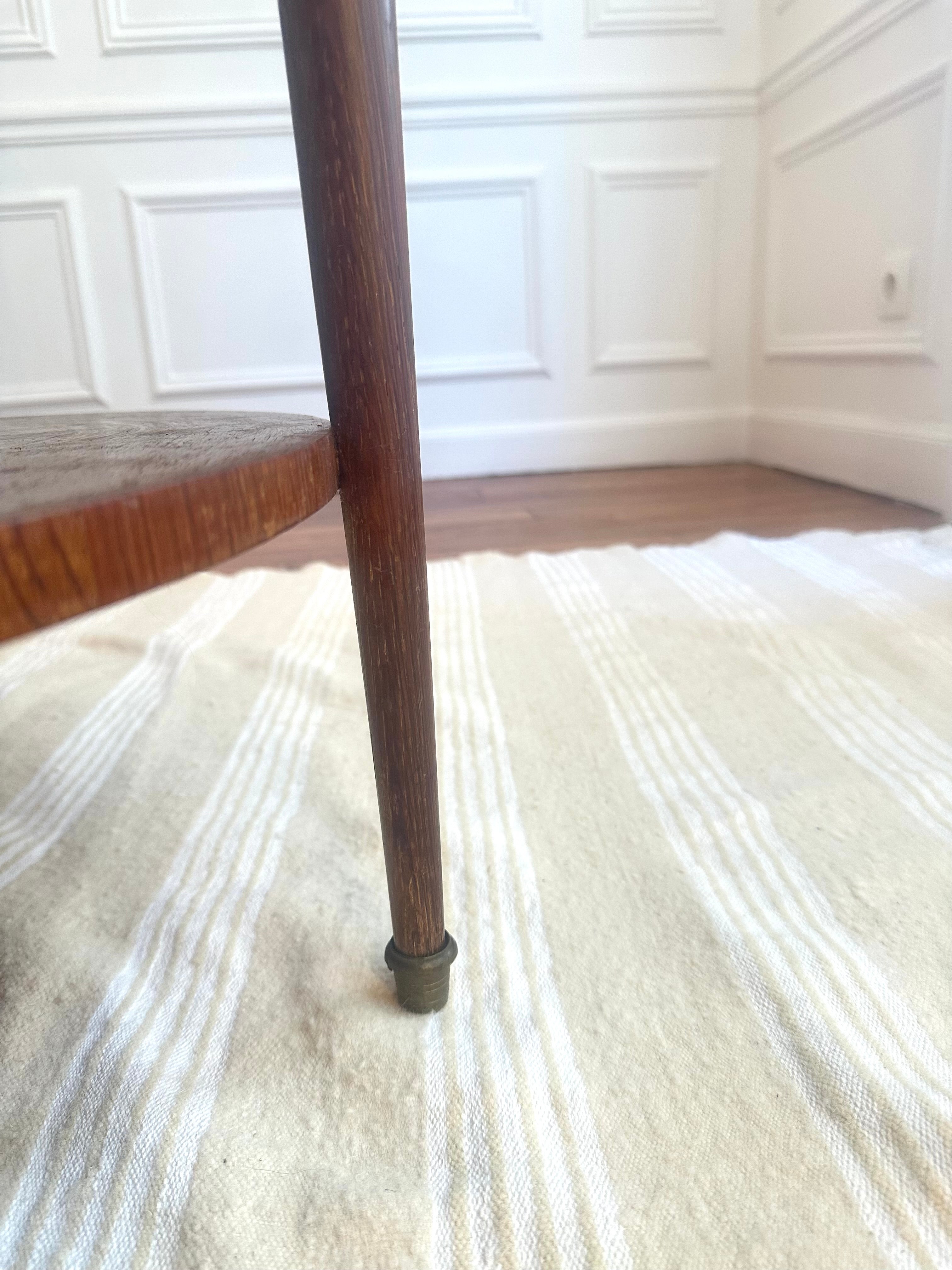 Table ronde scandinave