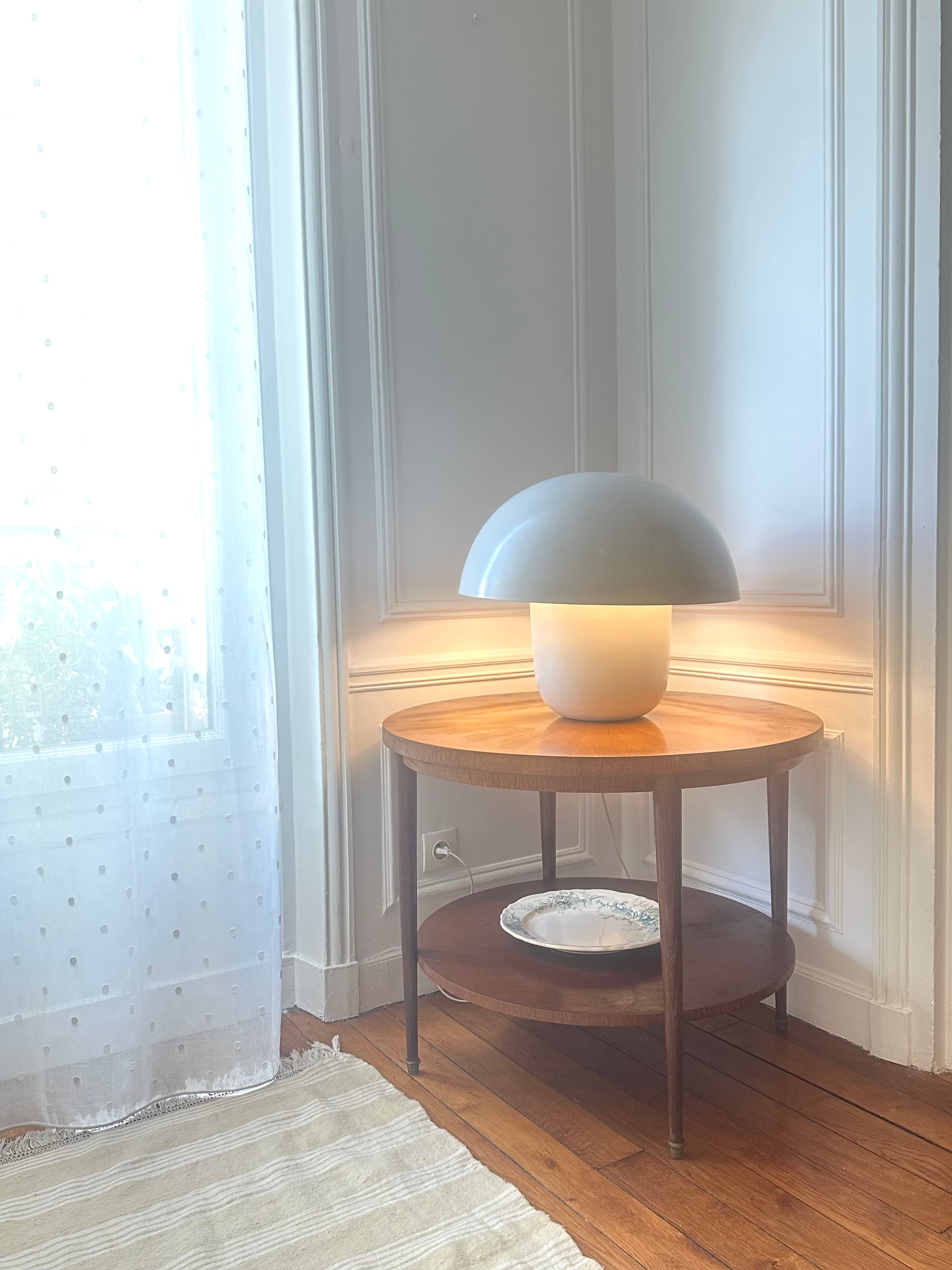 Table ronde scandinave