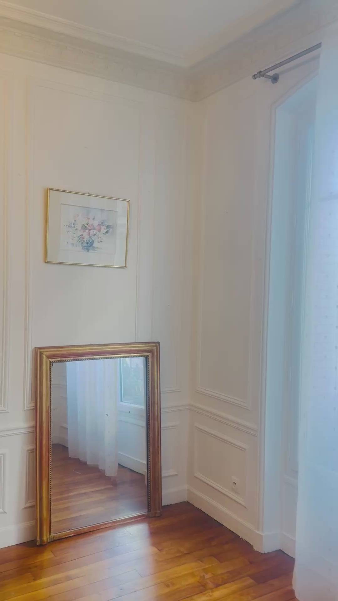 Miroir Louis XVI à la feuille d’or